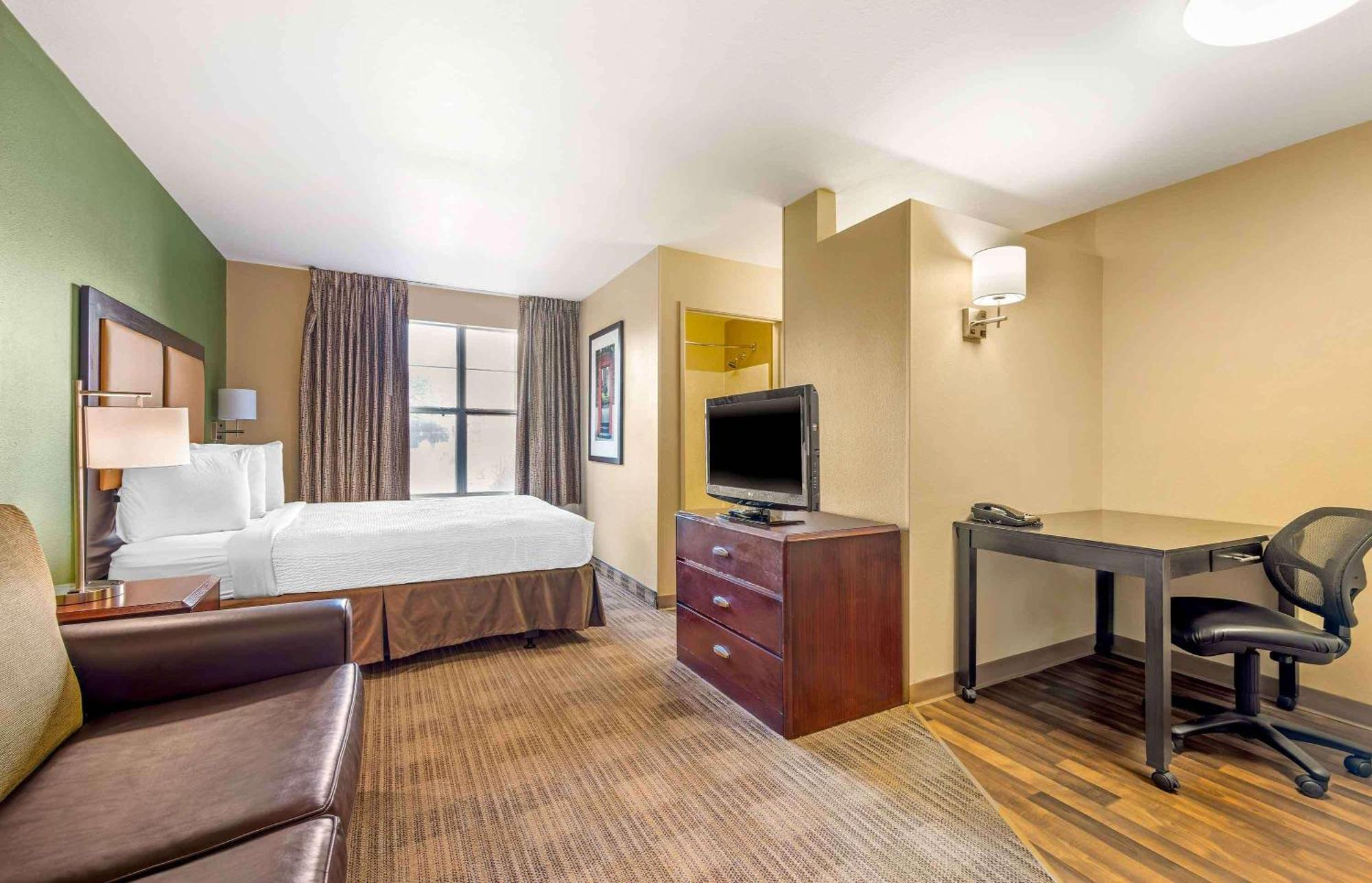 Extended America - - Polaris Hotel 2*